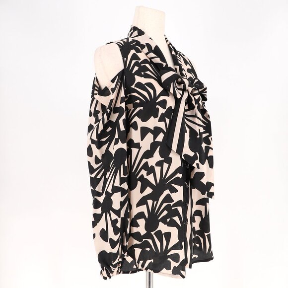 TRACY REESE 100% Silk Front Bow Cold Shoulder Bold Print Button Blouse Size 2 - Picture 2 of 9